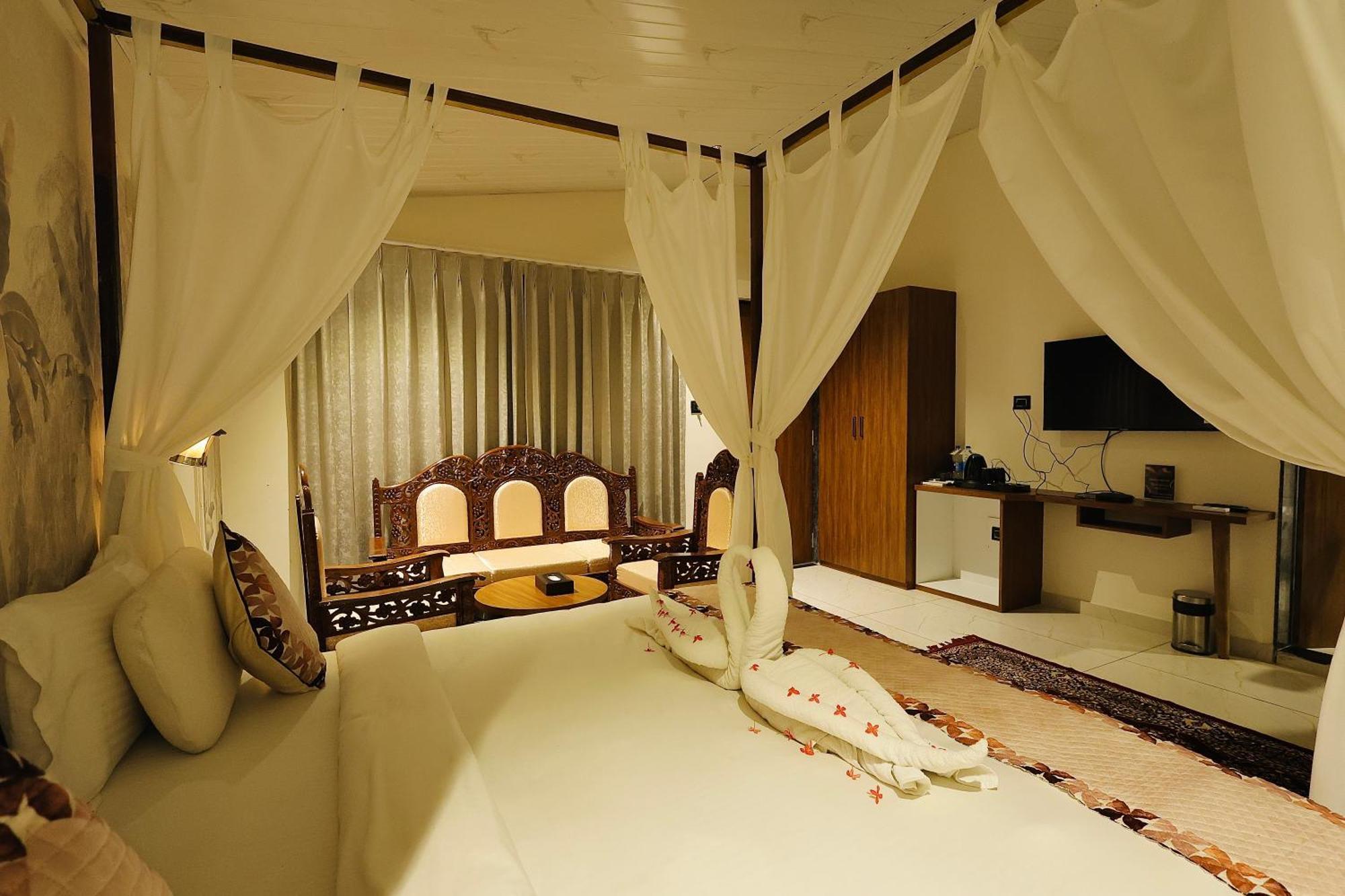 Riverview Tent Resort Kevadia Buitenkant foto