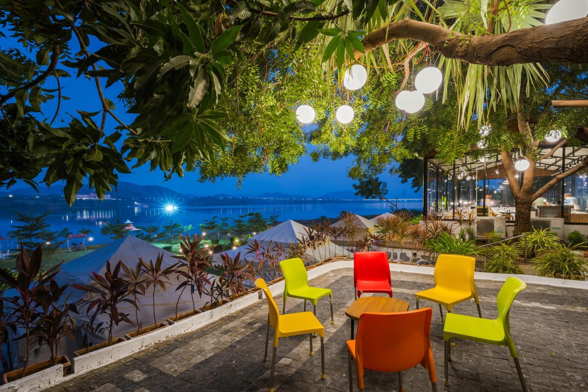 Riverview Tent Resort Kevadia Buitenkant foto
