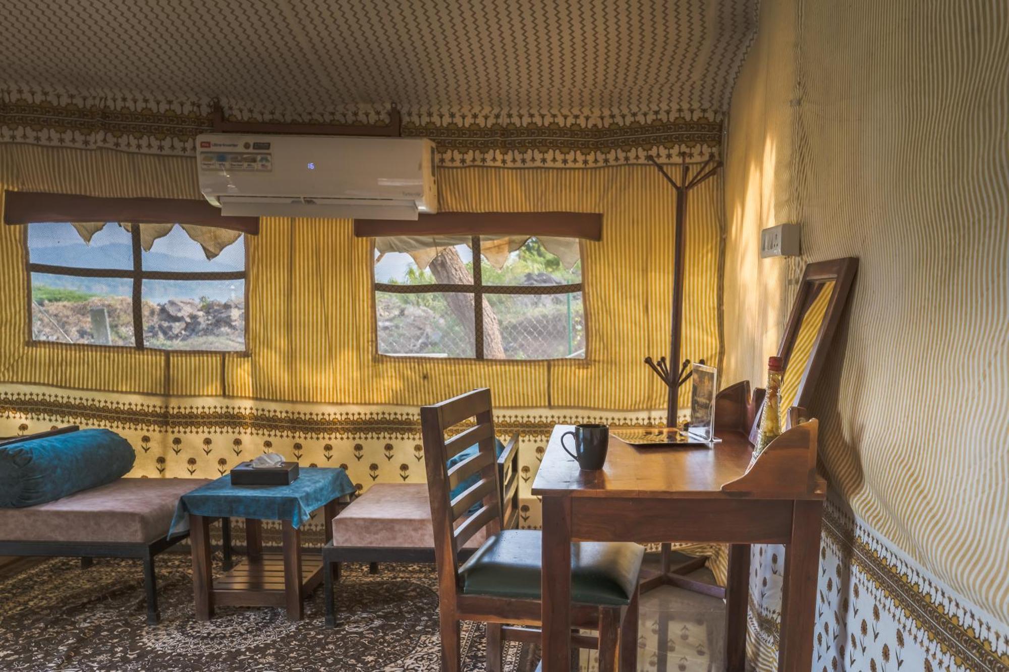 Riverview Tent Resort Kevadia Buitenkant foto